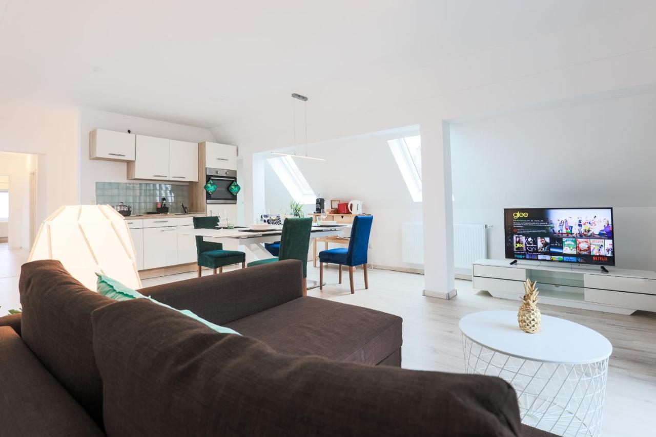 Arbio I Cozy Apartments Augsburg-Lechhausen Kültér fotó